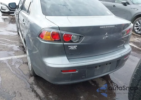 2015 Mitsubishi Lancer Es z USA, uszkodzony, nr VIN JA32U2FU2FU017918